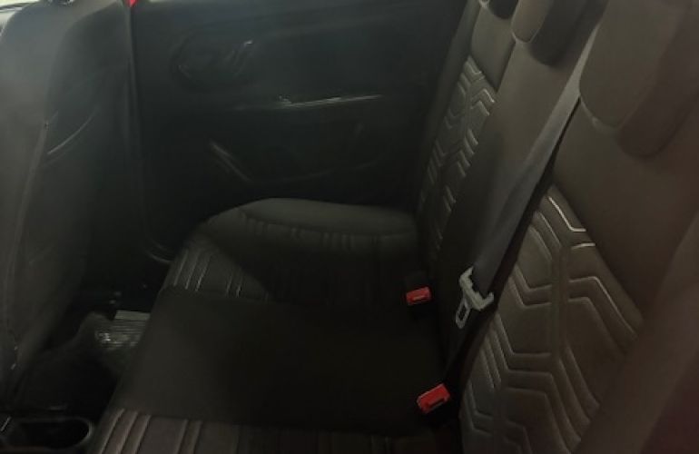 Fiat Strada 1.3 Cabine Dupla Freedom - Foto #2