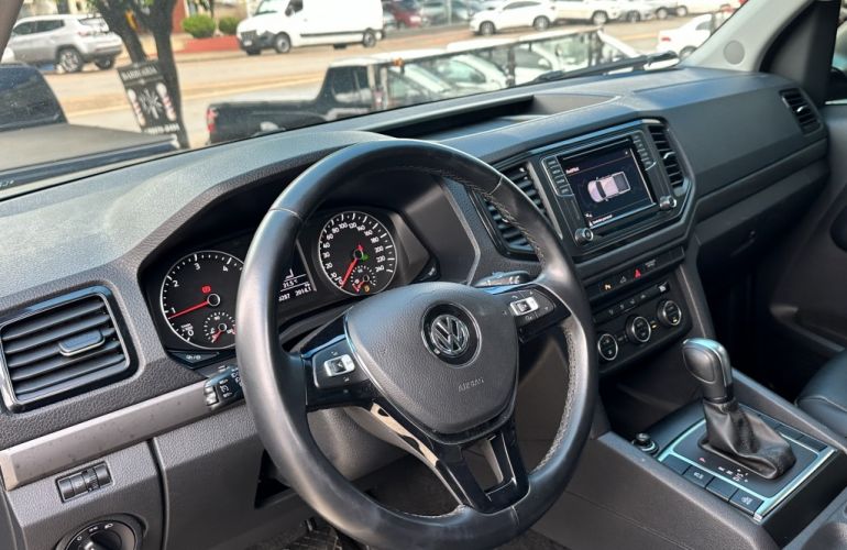 Volkswagen Amarok 2.0 CD Comfortline 4x4 (Aut) - Foto #8