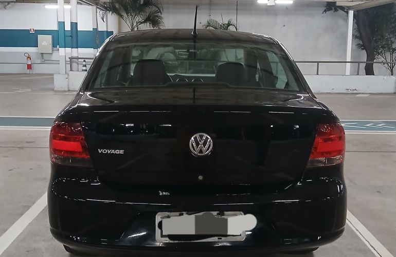 Volkswagen Voyage 1.0 Total Flex - Foto #4