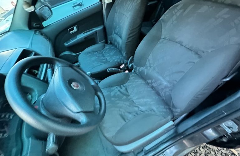 Fiat Siena EL 1.0 8V (Flex) - Foto #4