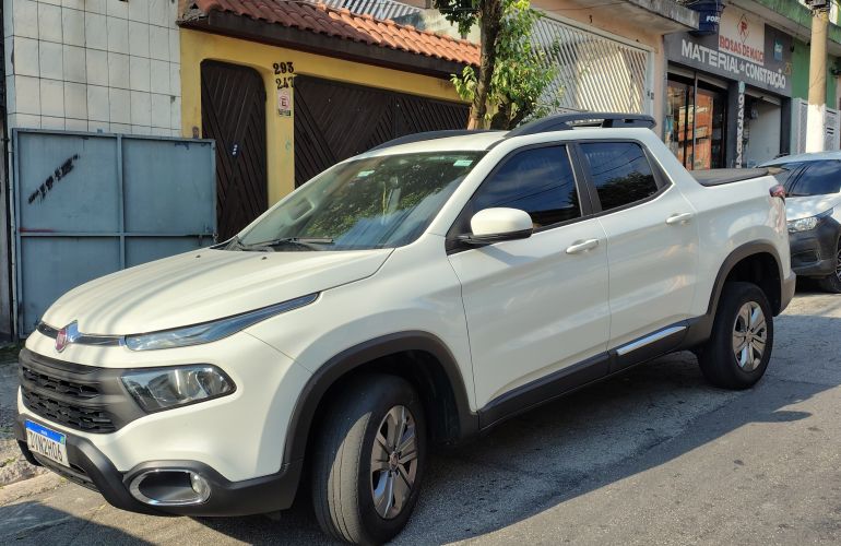 Fiat Toro Freedom 1.8 AT6 4x2 (Flex) - Foto #3