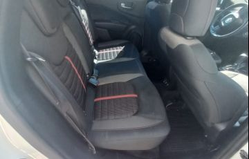 Fiat Toro Freedom 1.8 AT6 4x2 (Flex) - Foto #9