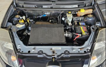 Ford Ka 1.0 MPi 8v - Foto #5