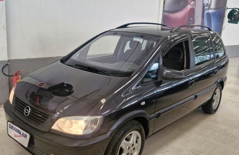 Chevrolet Zafira CD 2.0 16V - Foto #3