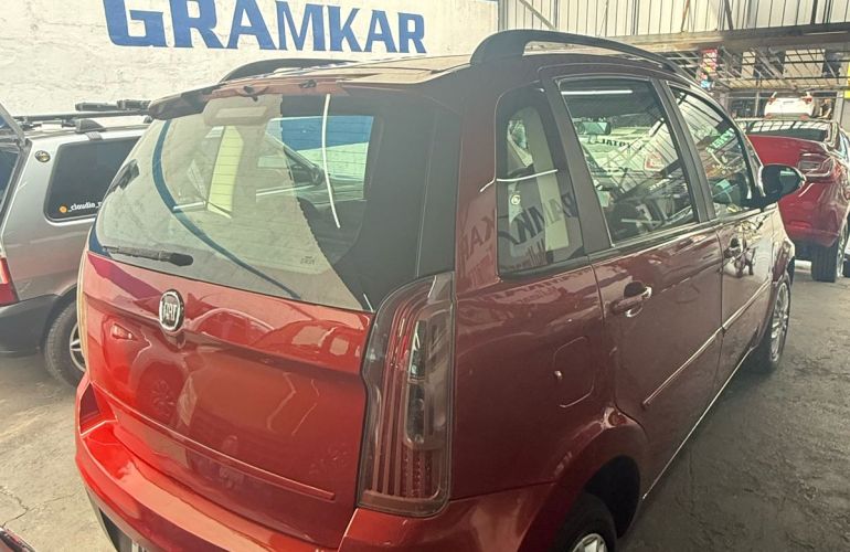Fiat Idea Essence 1.6 16V E.TorQ (Flex) - Foto #5