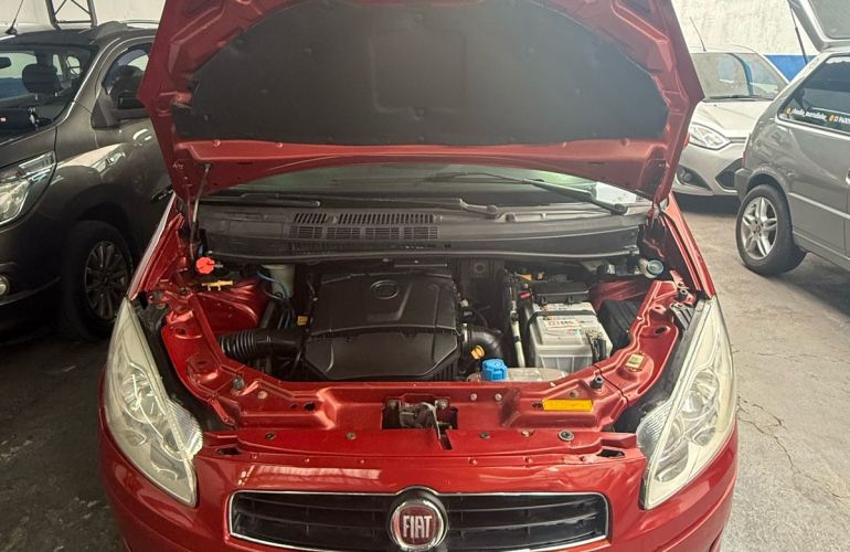 Fiat Idea Essence 1.6 16V E.TorQ (Flex) - Foto #9