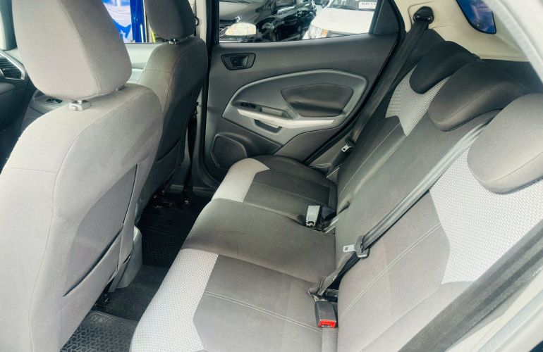 Ford Ecosport SE 2.0 16V Powershift (Flex) - Foto #6