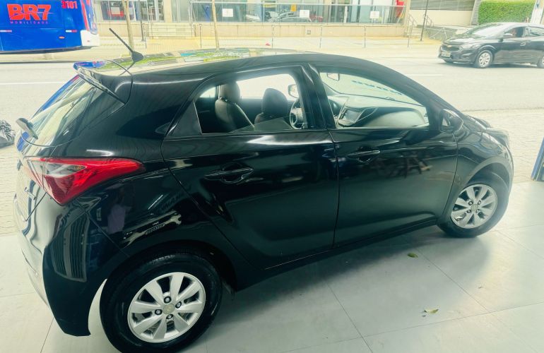 Hyundai HB20 1.6 Comfort - Foto #8