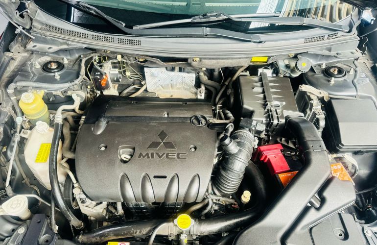 Mitsubishi Lancer 2.0 16V - Foto #9