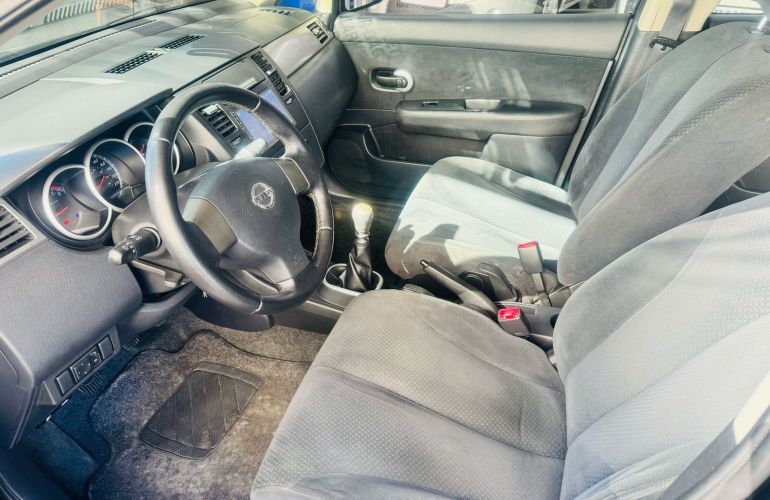 Nissan Tiida S 1.8 (flex) - Foto #6
