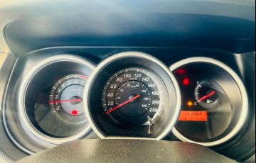 Nissan Tiida S 1.8 (flex) - Foto #10