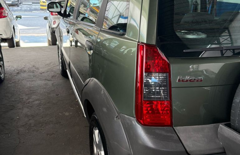 Fiat Idea Adventure 1.8 Dualogic (Flex) - Foto #10
