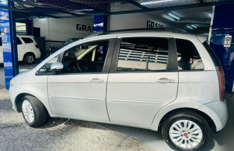 Fiat Idea Essence 1.6 16V E.TorQ (Flex) - Foto #4