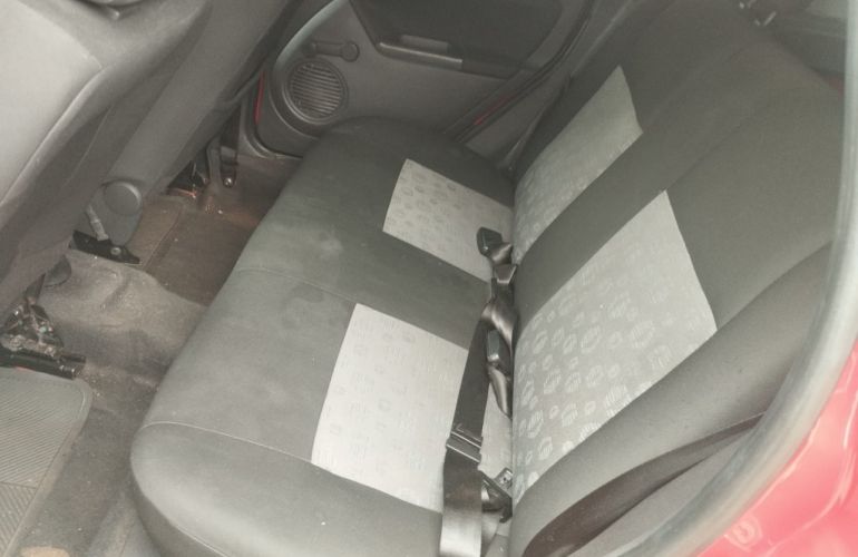 Ford Fiesta Hatch 1.0 - Foto #5