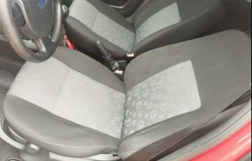 Ford Fiesta Hatch 1.0 - Foto #8