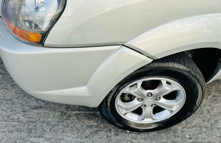 Hyundai Tucson GLS 2.0 16V (aut) - Foto #2
