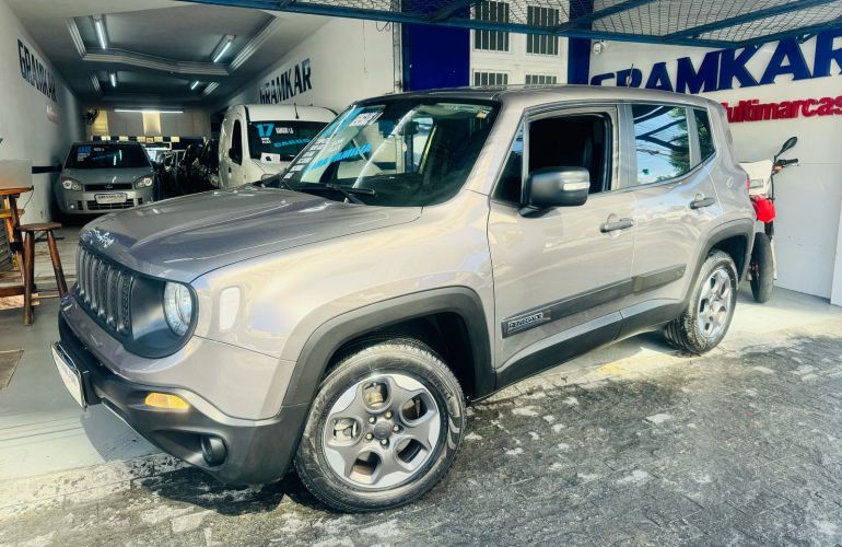 Jeep Renegade 1.8 (Aut) - Foto #2