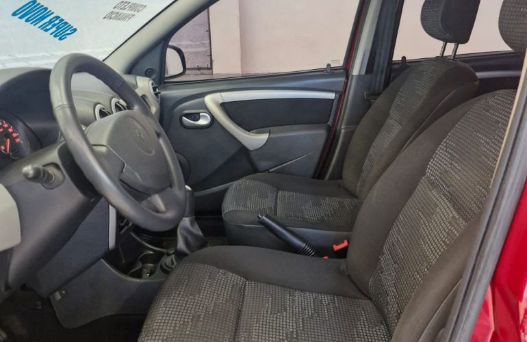Renault Sandero Expression 1.6 8V (Flex) - Foto #9