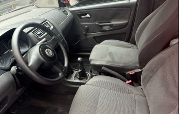 Volkswagen Fox 1.0 8V (Flex) 4p - Foto #7