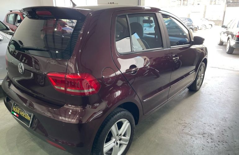 Volkswagen Fox 1.0 MPi Comfortline 12v Flex 4p Manual - Foto #4