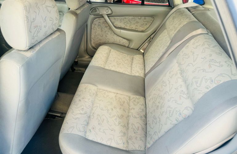 Volkswagen Gol 1.0 MI 16V (G3) - Foto #5