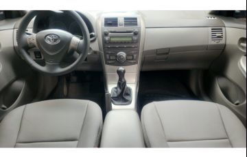 Toyota Corolla 1.8 Gli 16V Flex 4p Manual - Foto #10