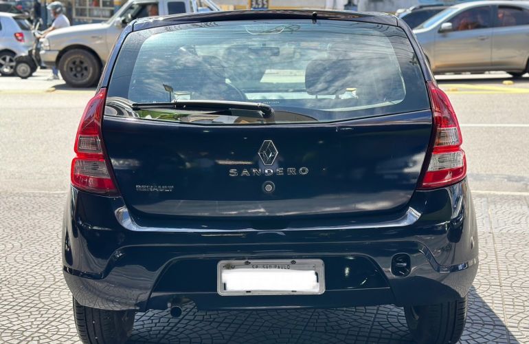 Renault Sandero 1.0 Expression 16v - Foto #3