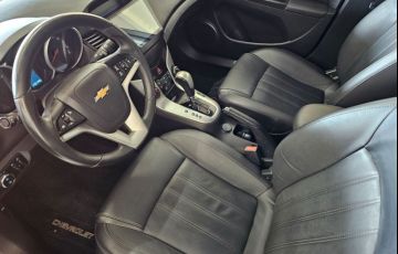 Chevrolet Cruze 1.8 LT 16V Sedan - Foto #4