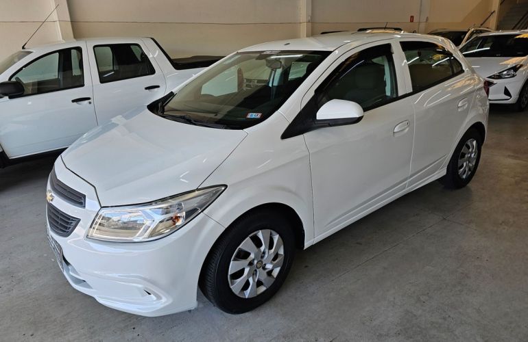 Chevrolet Onix 1.0 MPFi Joy 8v - Foto #2