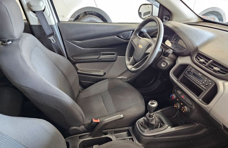 Chevrolet Onix 1.0 MPFi Joy 8v - Foto #4