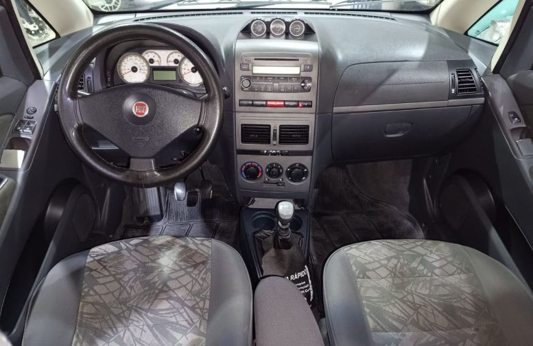 Fiat Idea 1.8 MPi Adventure 8v - Foto #9