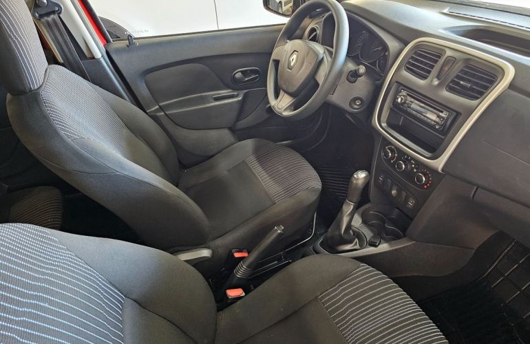 Renault Sandero 1.0 Authentique 16v - Foto #4