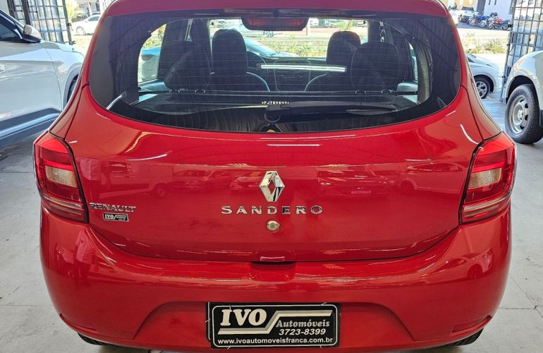 Renault Sandero 1.0 Authentique 16v - Foto #5