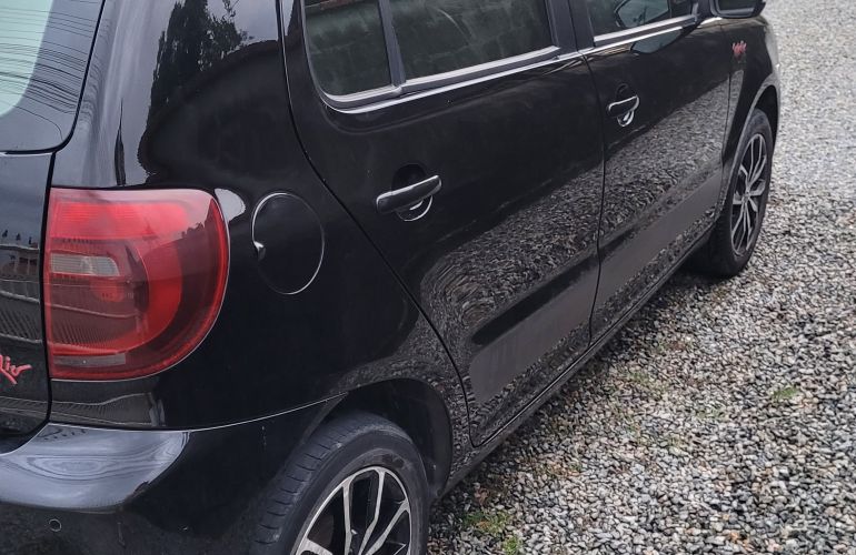 Volkswagen Fox 1.6 VHT Rock in Rio (Flex) - Foto #4