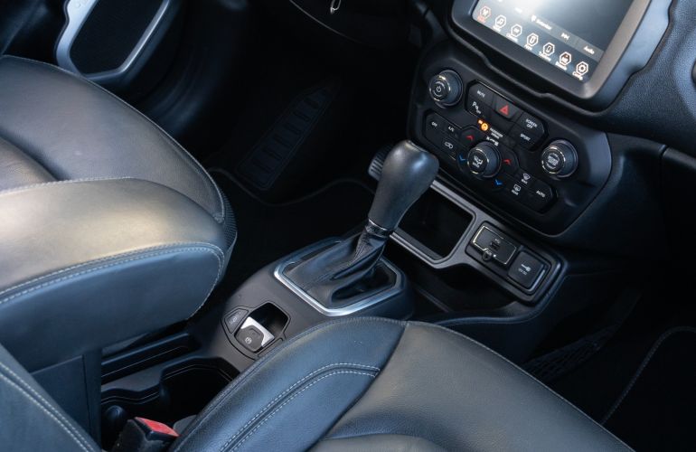 Jeep Renegade 1.8 Longitude (Aut) - Foto #4