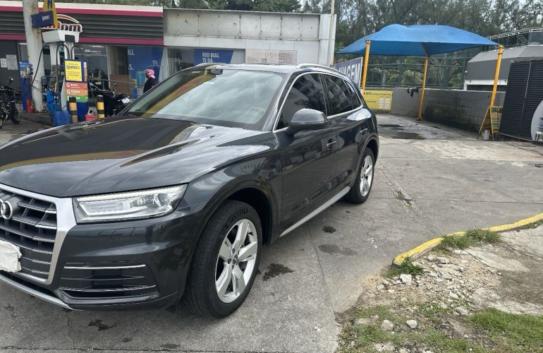 Audi Q5 2.0 TFSI Ambiente S Tronic Quattro - Foto #1