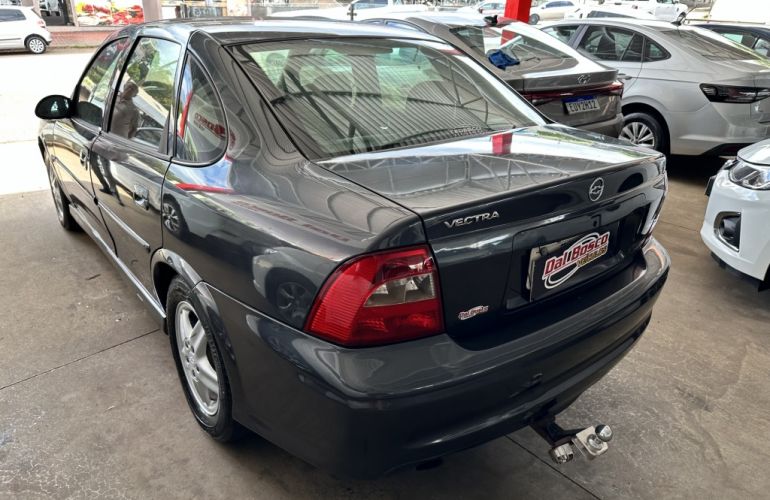 Chevrolet Vectra Expression 2.2 8V - Foto #4