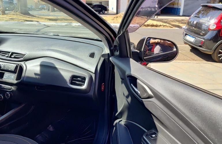 Chevrolet Onix 1.0 MPFi LS 8v - Foto #8