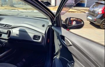 Chevrolet Onix 1.0 MPFi LS 8v - Foto #8