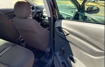 Chevrolet Onix 1.0 MPFi LS 8v - Foto #9