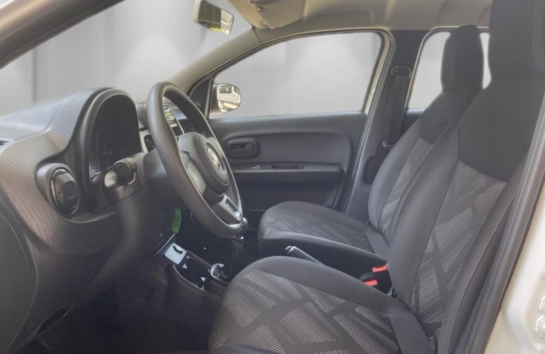 Fiat Mobi 1.0 8V Evo Like - Foto #9
