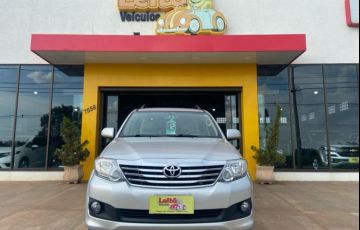Toyota Hilux SW4 SR 2.7 4x2 (Flex) - Foto #1