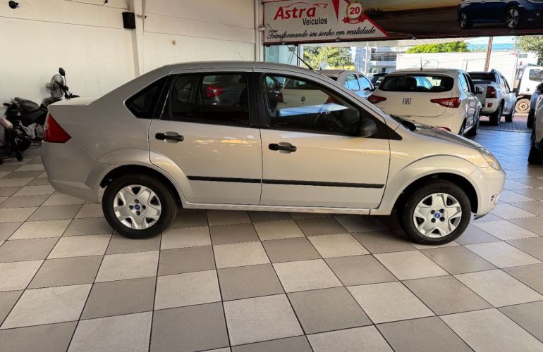Ford Fiesta Sedan 1.6 (Flex) - Foto #2