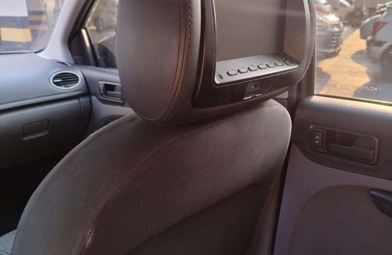 Ford Focus Hatch GL 1.6 16V (Flex) - Foto #6