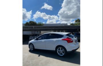 Ford Focus Hatch SE 2.0 16V PowerShift - Foto #2