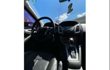 Ford Focus Hatch SE 2.0 16V PowerShift - Foto #10