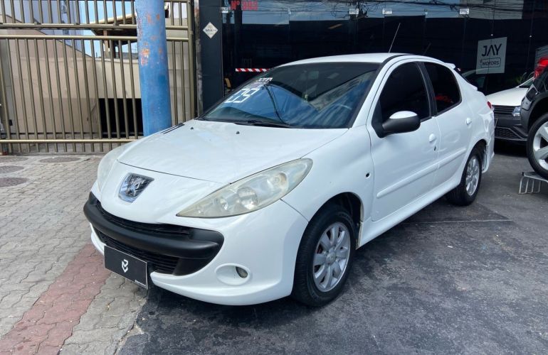 Peugeot 207 1.4 Xr Passion Sport 8V Flex 4p Manual - Foto #2
