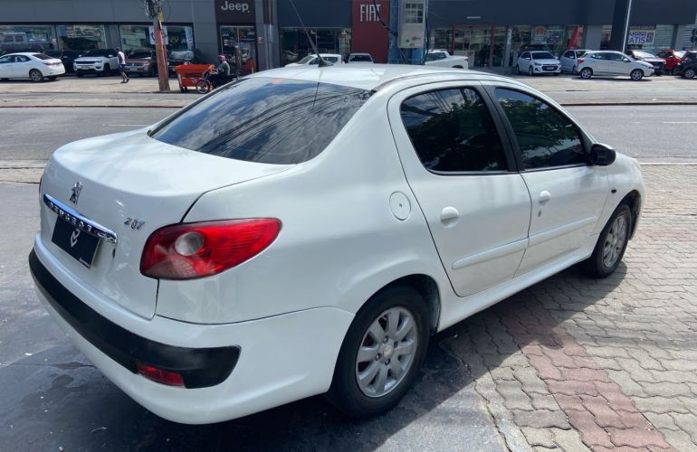 Peugeot 207 1.4 Xr Passion Sport 8V Flex 4p Manual - Foto #5