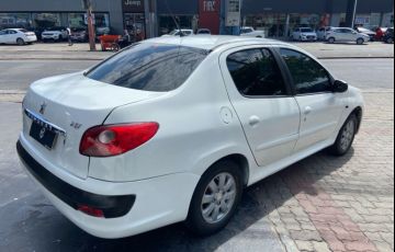 Peugeot 207 1.4 Xr Passion Sport 8V Flex 4p Manual - Foto #5
