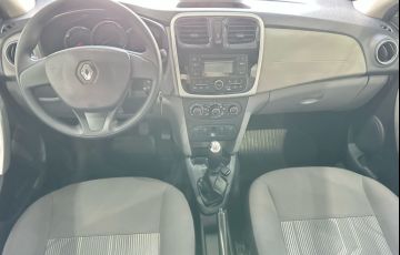 Renault Logan 1.0 Expression 16V Flex 4p Manual - Foto #8